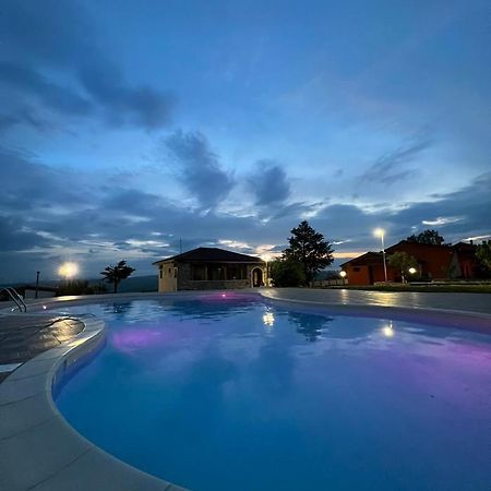 לינה וארוחת בוקר Bisaccia Truni Farm Country House מראה חיצוני תמונה